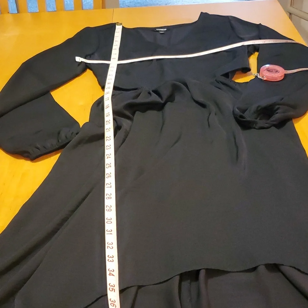 Express XS High Low Black Dress 🤩 100% polyster- lightweight & flowy design - Picture 4 of 11